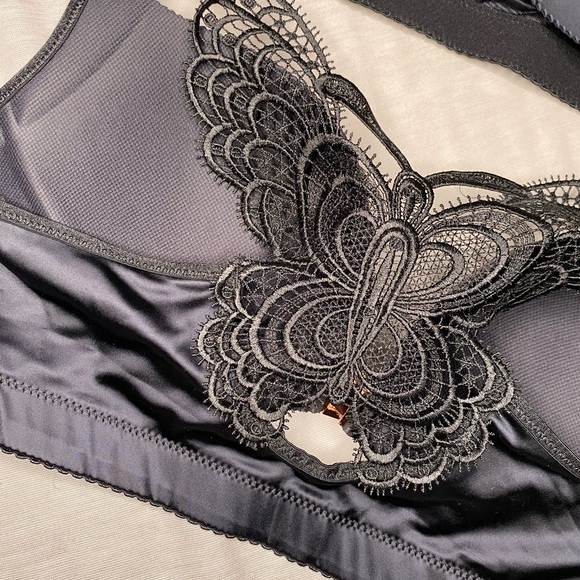NWOT BLACK BUTTERFLY BRA 🦋 - Picture 6 of 8